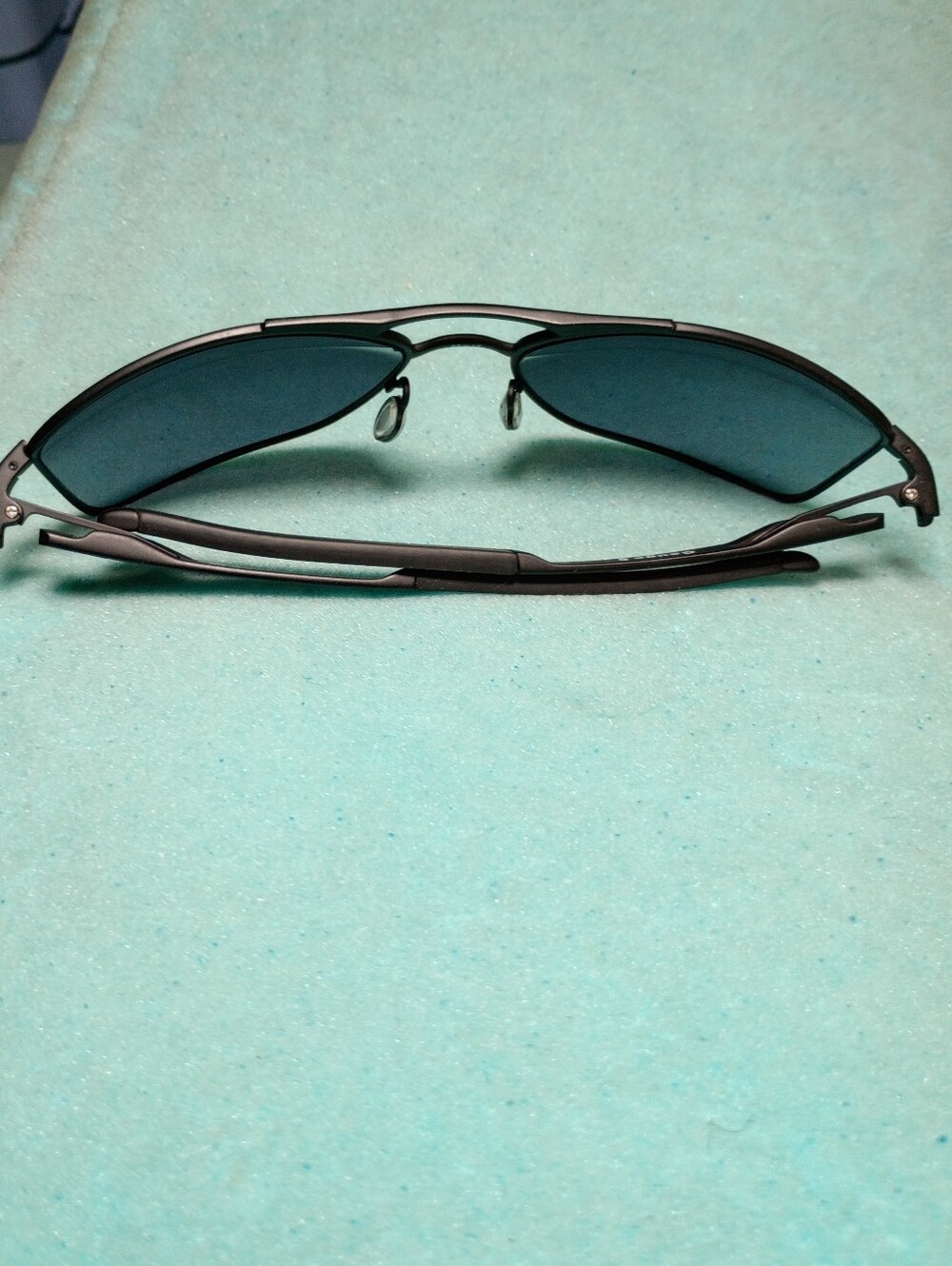 Oakley | GAUGE 8 Men's Polarized Sunglasses - Matte Black/Grey - Picture 10 of 12